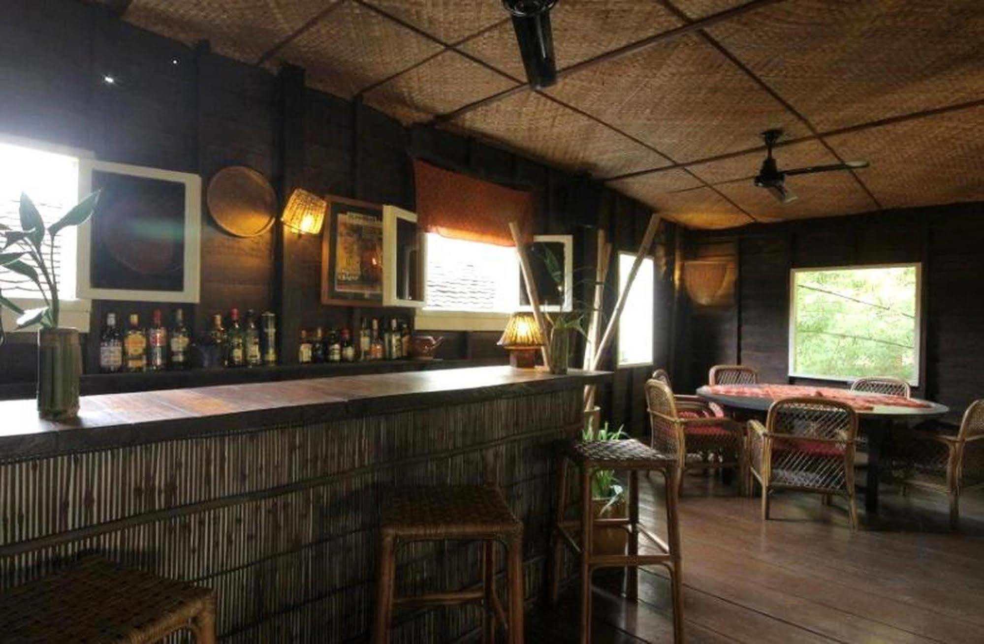 Mysteres D'Angkor Siem Reap Lodge Экстерьер фото