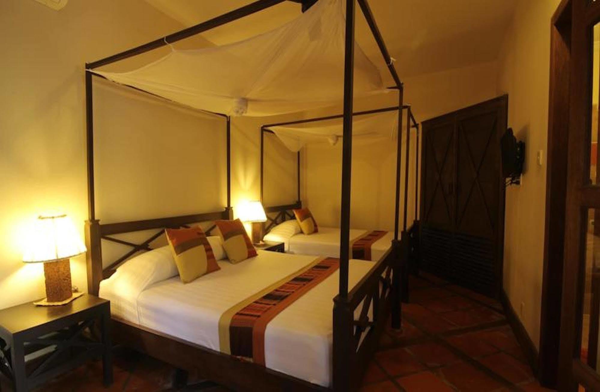 Mysteres D'Angkor Siem Reap Lodge Экстерьер фото